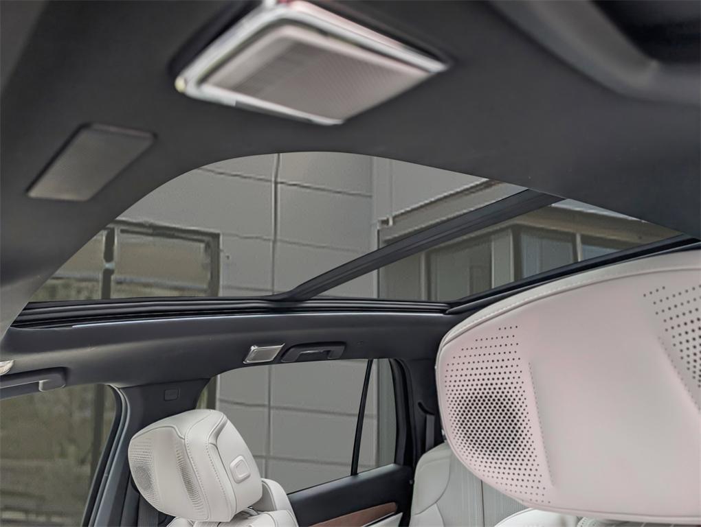 new 2026 Cadillac VISTIQ car, priced at $82,859