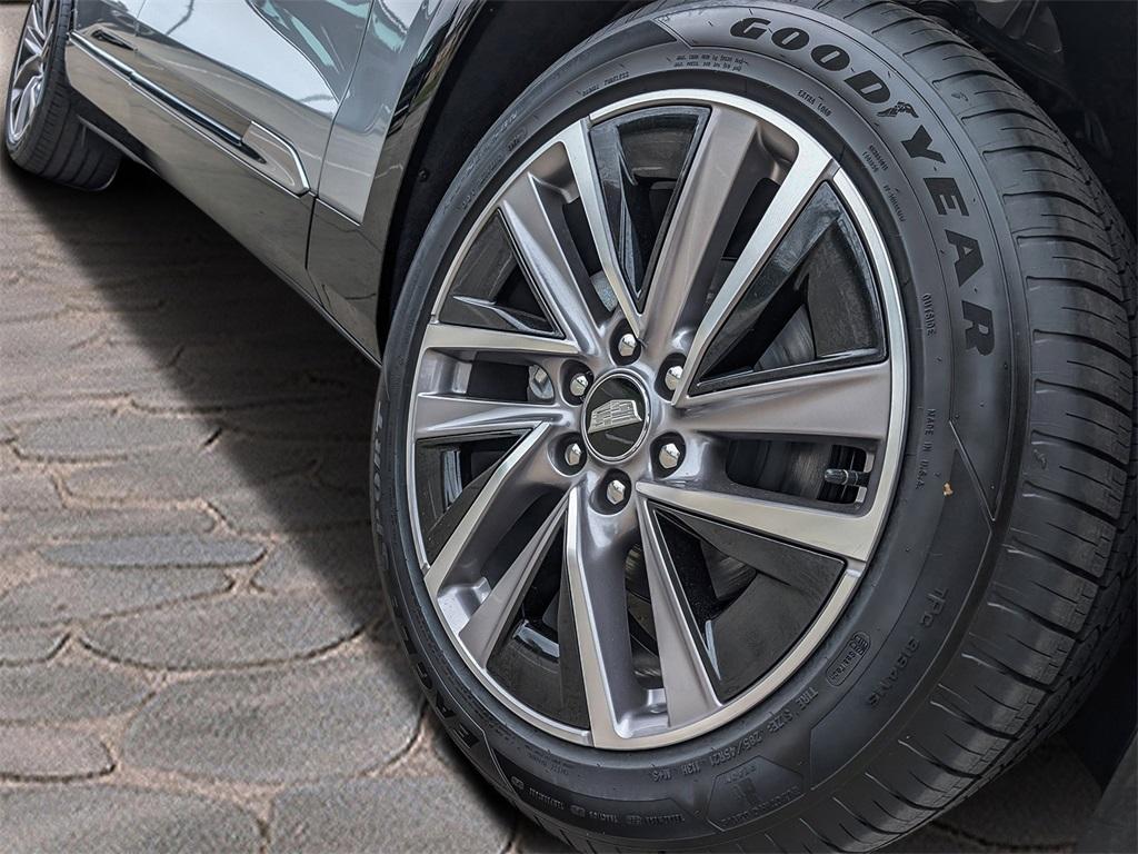 new 2026 Cadillac VISTIQ car, priced at $82,859