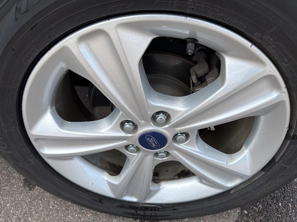 used 2015 Ford Escape car, priced at $13,500