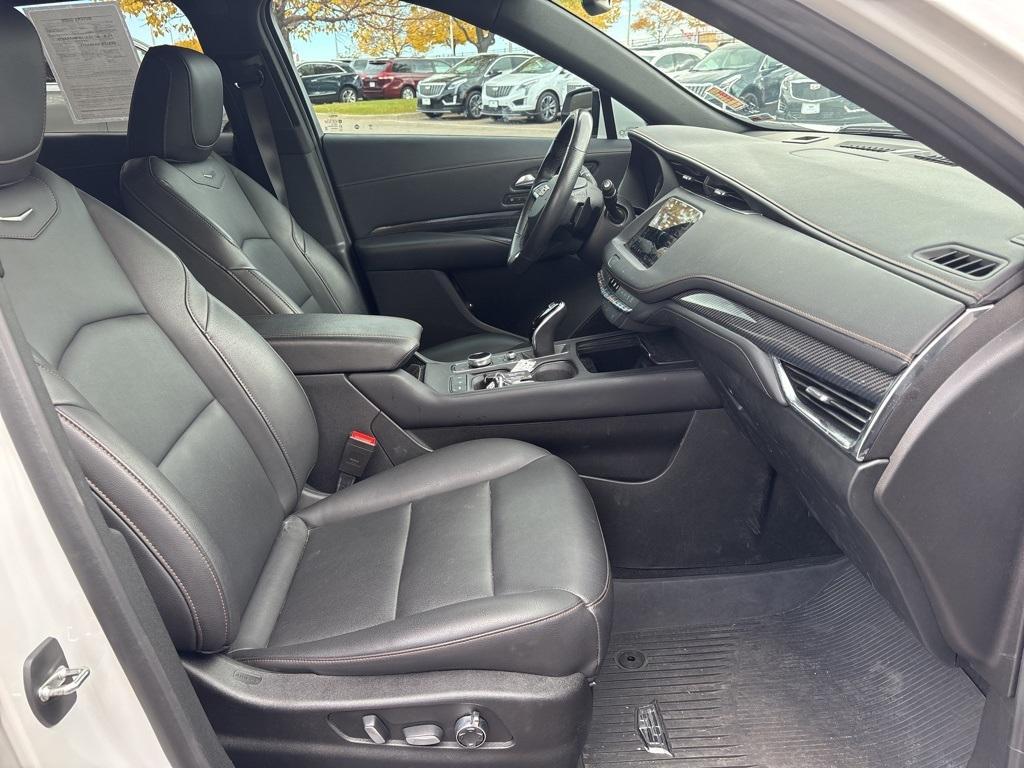 used 2021 Cadillac XT4 car, priced at $28,500