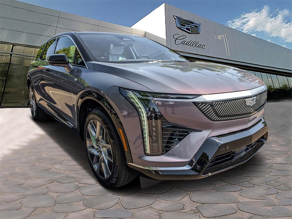 new 2025 Cadillac OPTIQ car, priced at $56,314