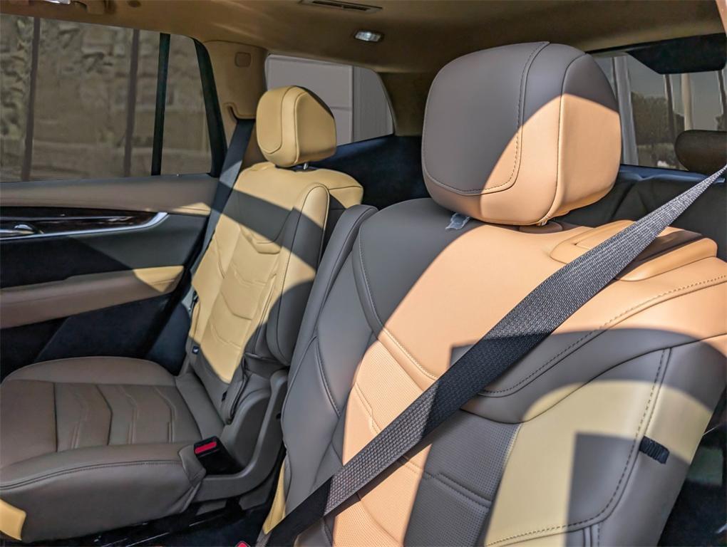 new 2025 Cadillac XT6 car, priced at $75,764