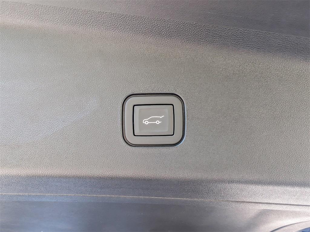 new 2026 Cadillac VISTIQ car, priced at $80,414