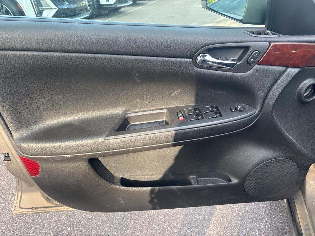 used 2007 Chevrolet Impala car, priced at $8,500