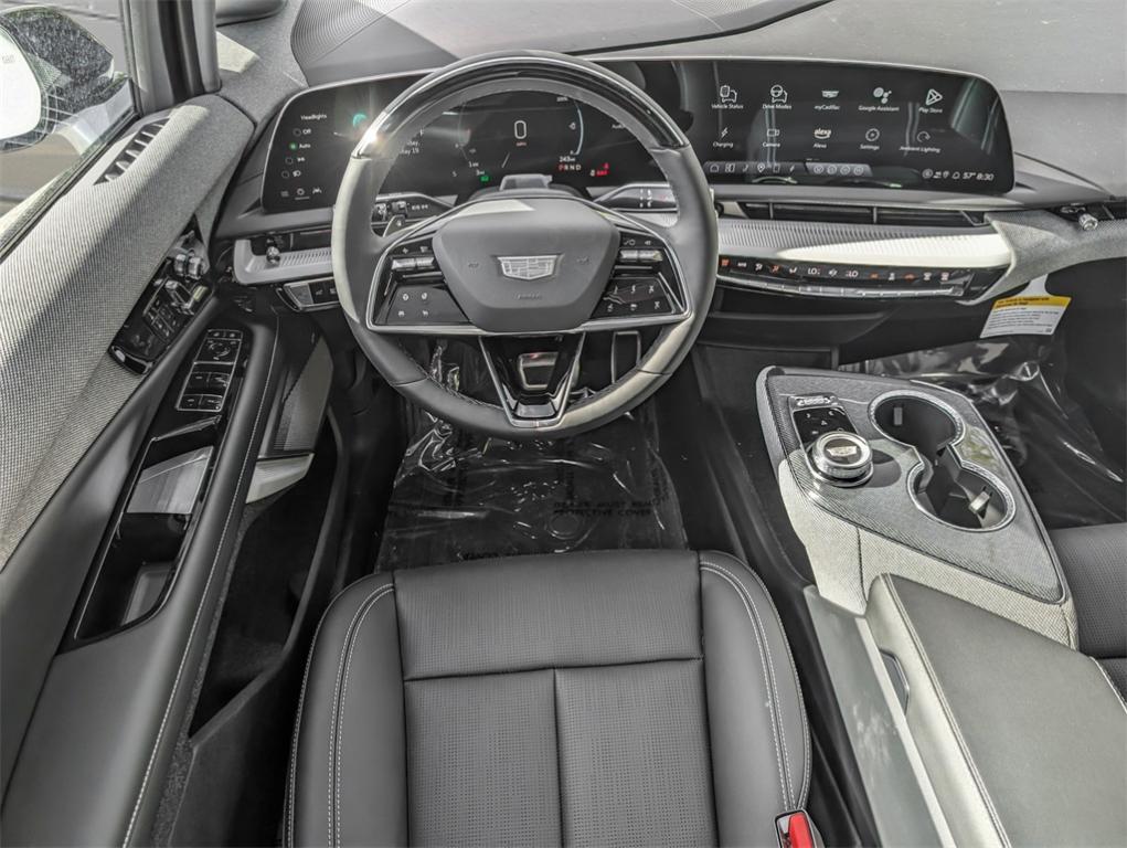 new 2025 Cadillac OPTIQ car, priced at $59,614