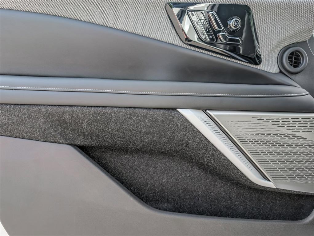 new 2025 Cadillac OPTIQ car, priced at $59,614