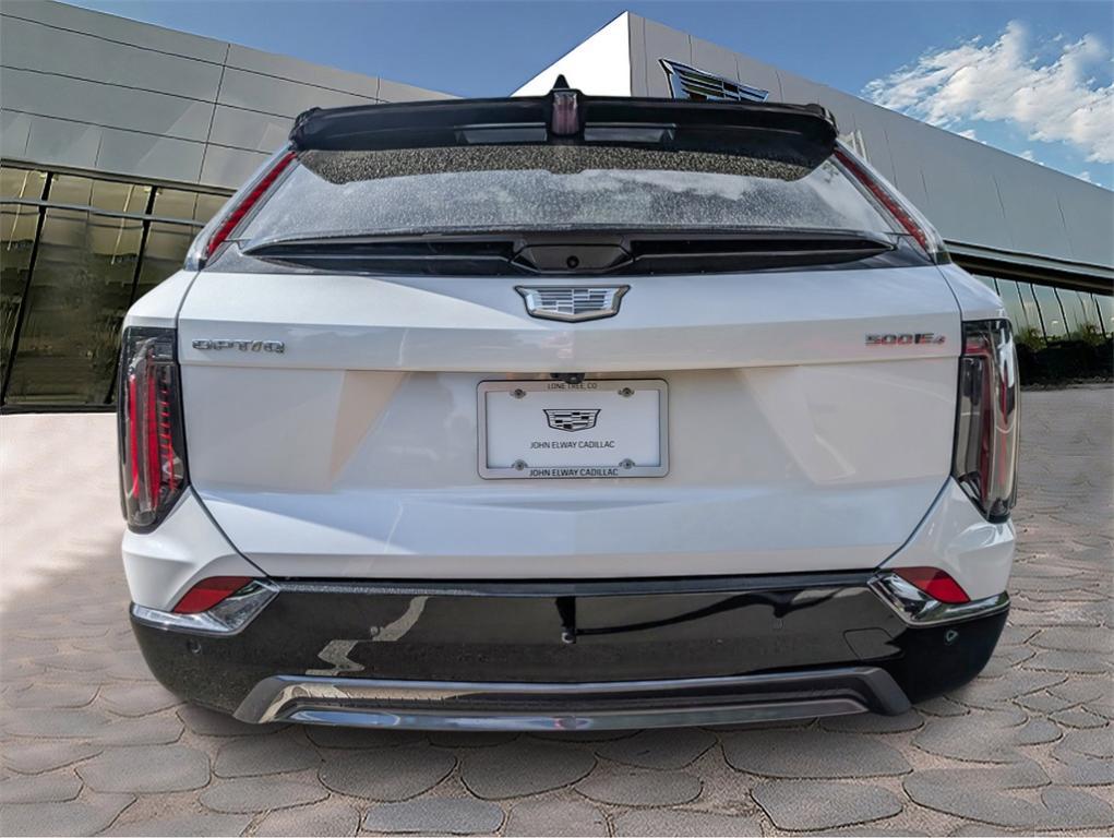 new 2025 Cadillac OPTIQ car, priced at $59,614