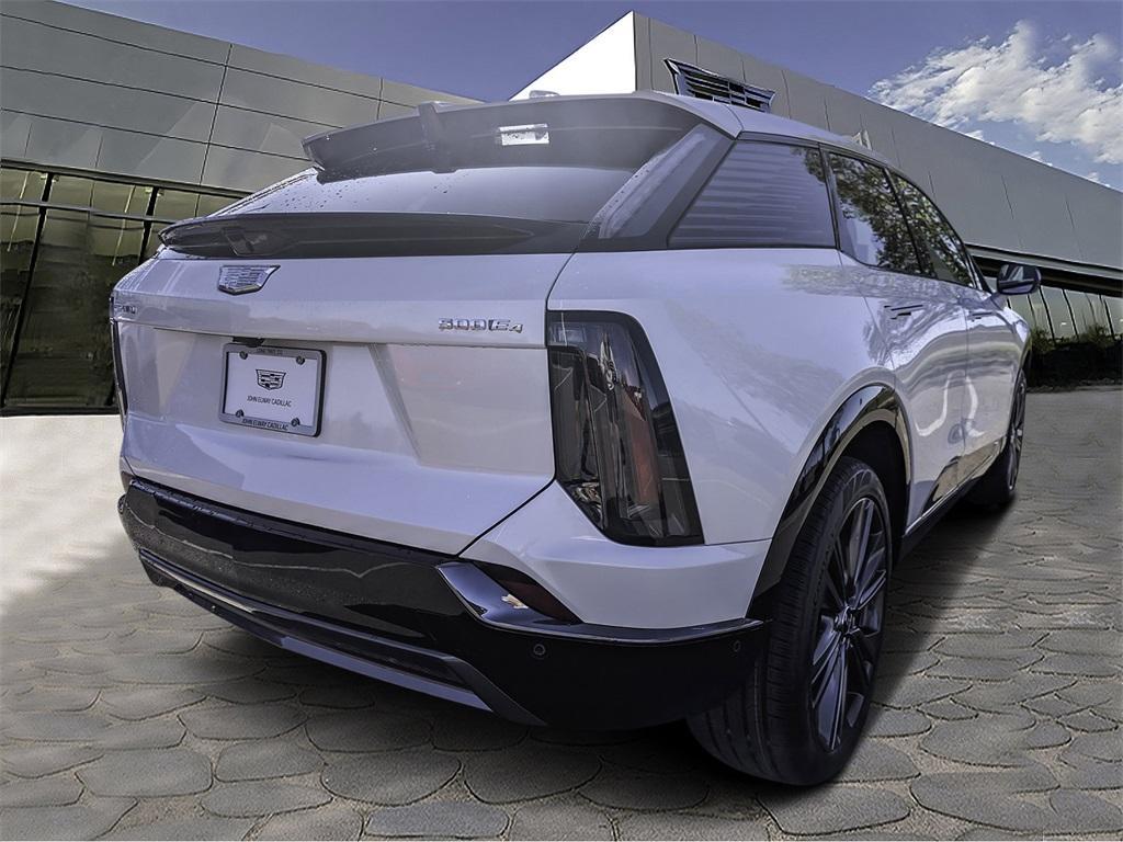 new 2025 Cadillac OPTIQ car, priced at $60,089