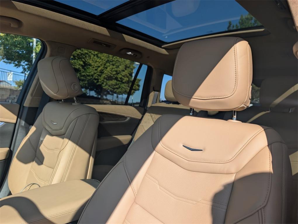 new 2025 Cadillac XT6 car, priced at $75,764