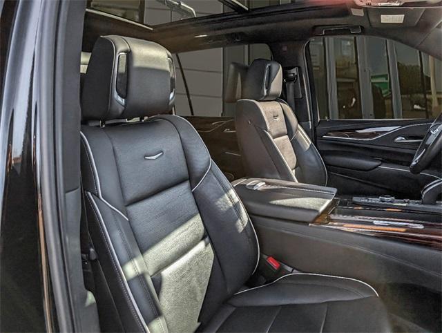 used 2021 Cadillac Escalade ESV car, priced at $71,500