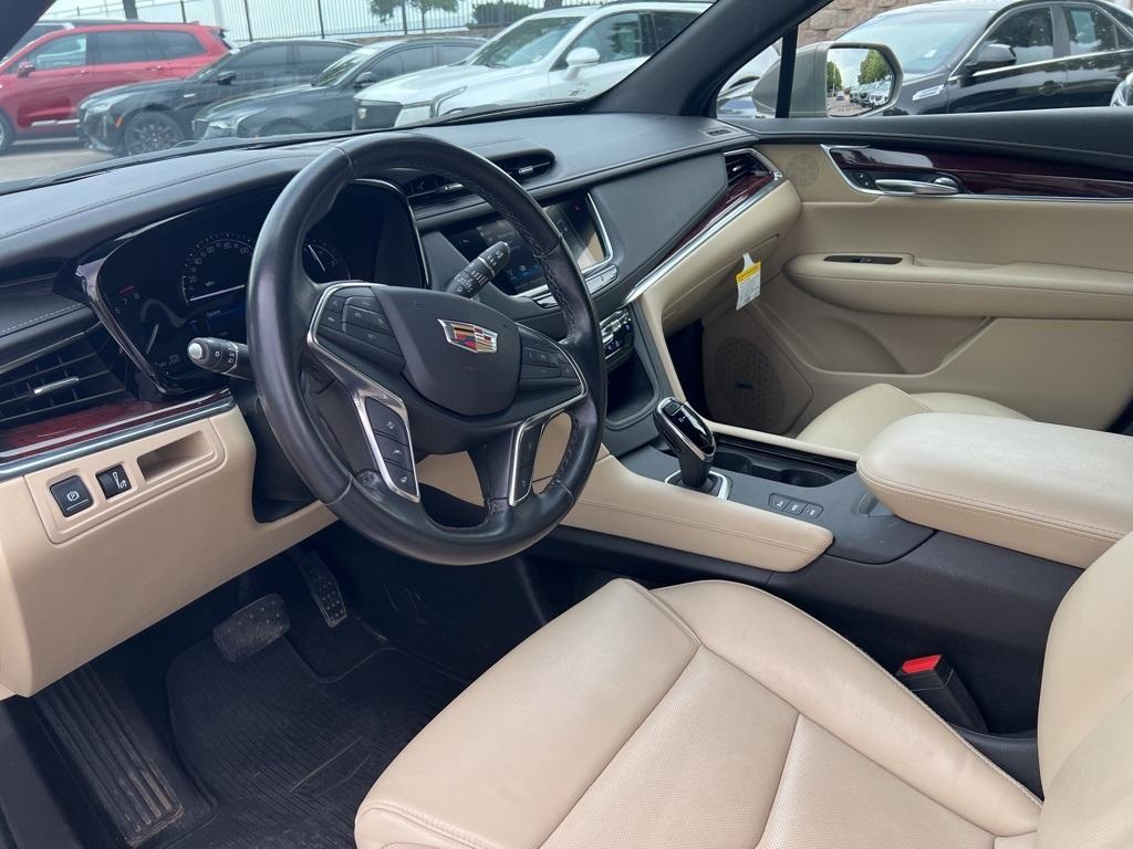 used 2019 Cadillac XT5 car, priced at $26,000