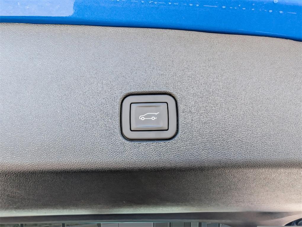 new 2025 Cadillac OPTIQ car, priced at $56,314