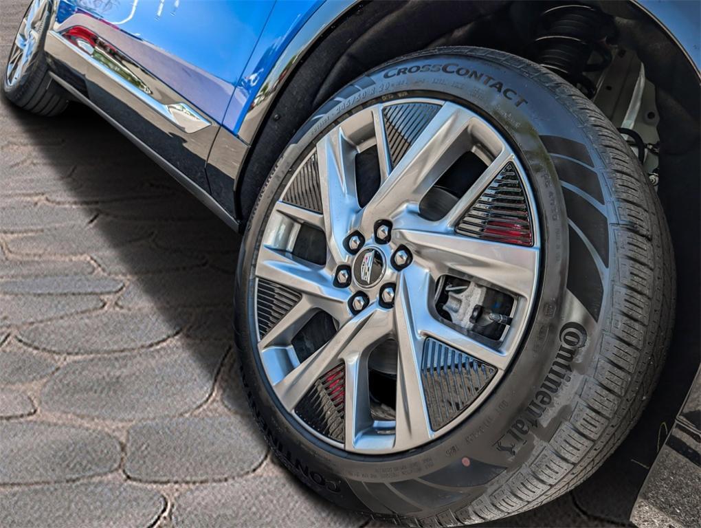 new 2025 Cadillac OPTIQ car, priced at $56,314