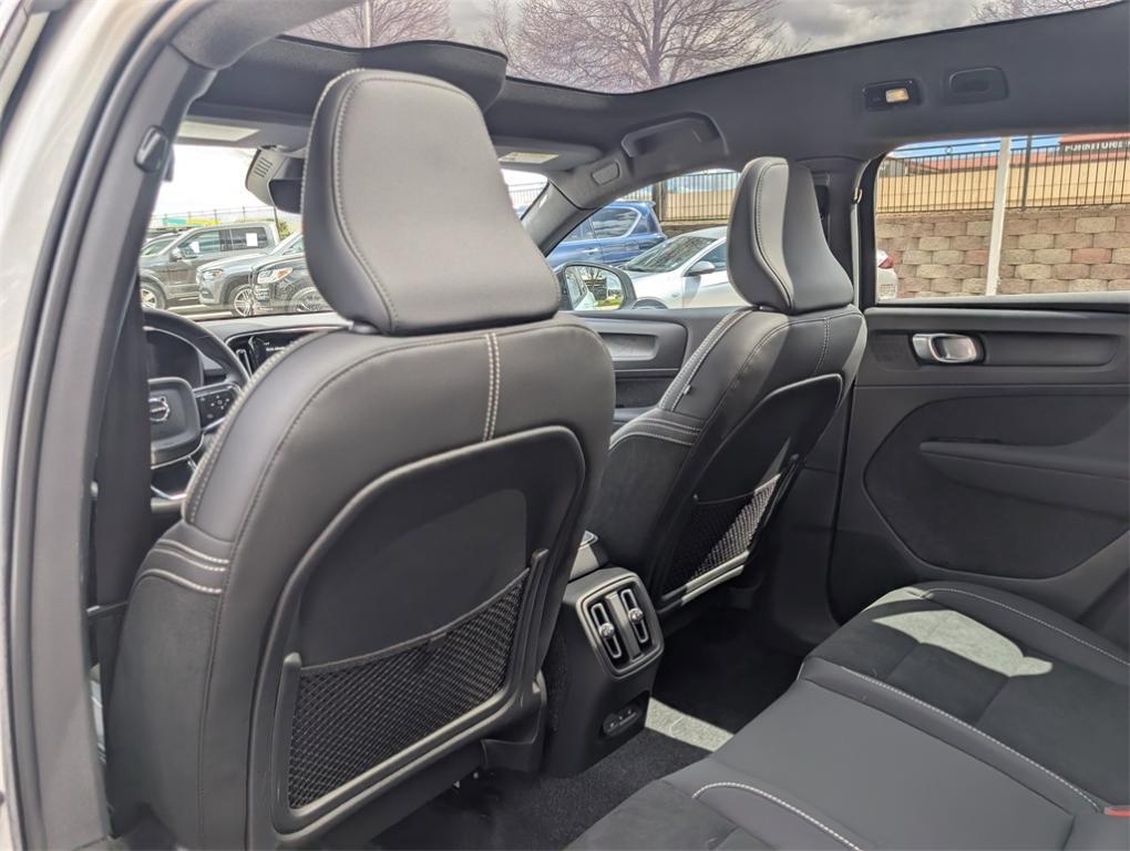 used 2022 Volvo C40 Recharge Pure Electric car, priced at $31,000