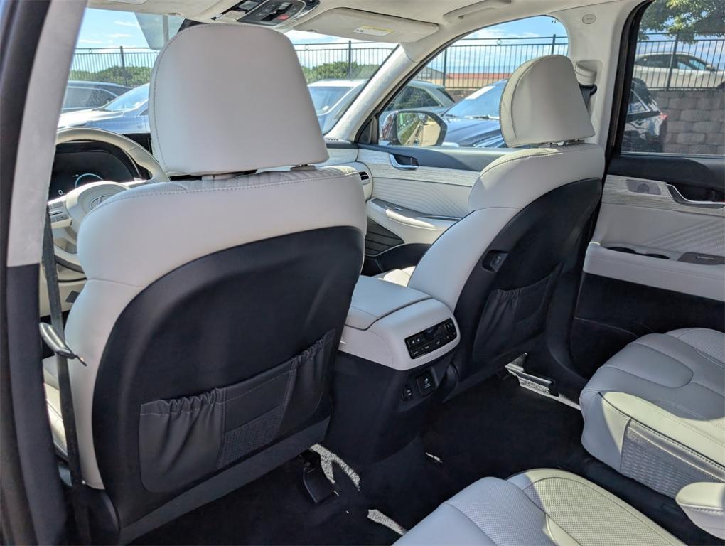 used 2023 Hyundai Palisade car, priced at $44,000