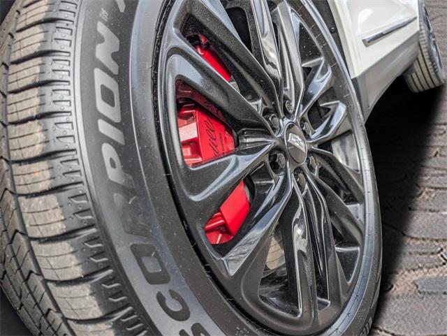 used 2022 Cadillac XT5 car, priced at $40,000