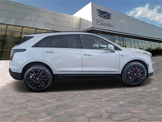 used 2022 Cadillac XT5 car, priced at $40,000