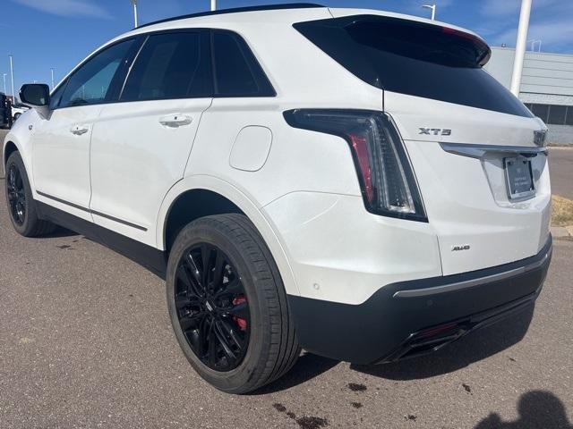 used 2022 Cadillac XT5 car, priced at $44,500