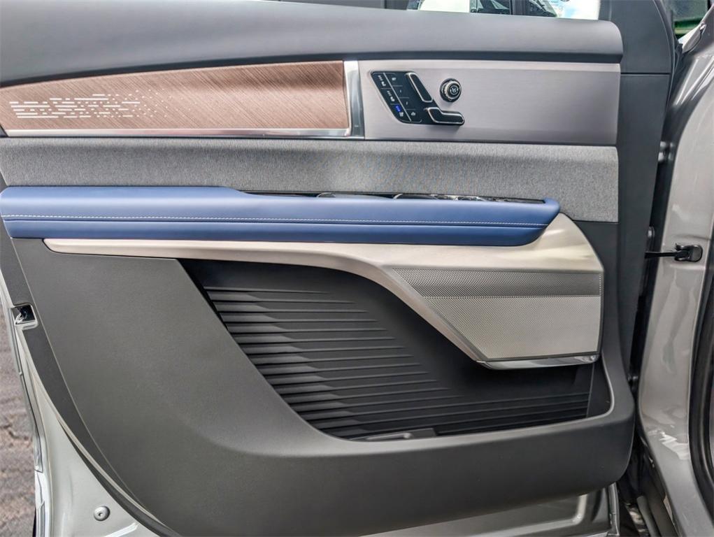 new 2026 Cadillac VISTIQ car, priced at $94,789