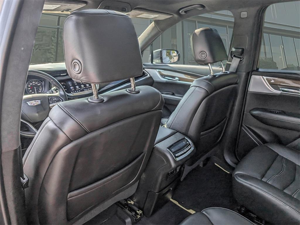 used 2021 Cadillac XT6 car, priced at $36,500