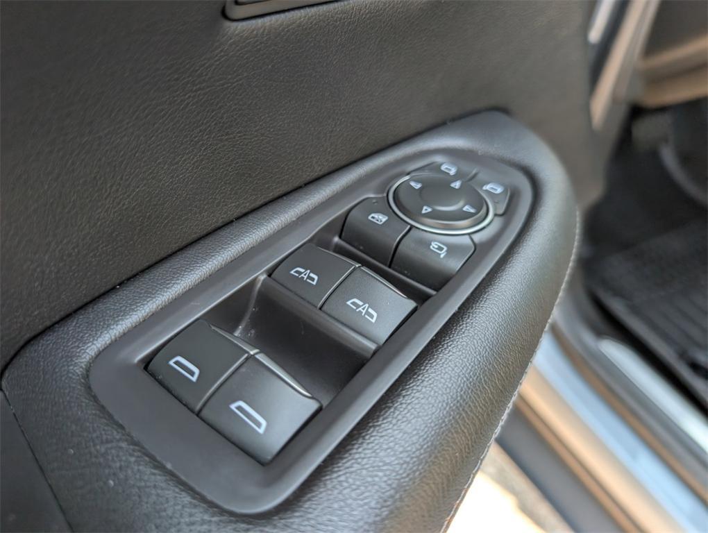 used 2021 Cadillac XT5 car, priced at $29,000
