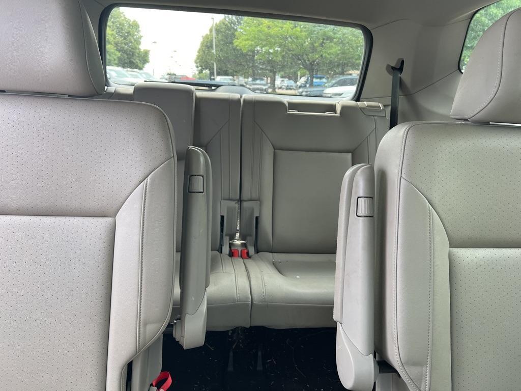 used 2019 Volkswagen Atlas car, priced at $25,000