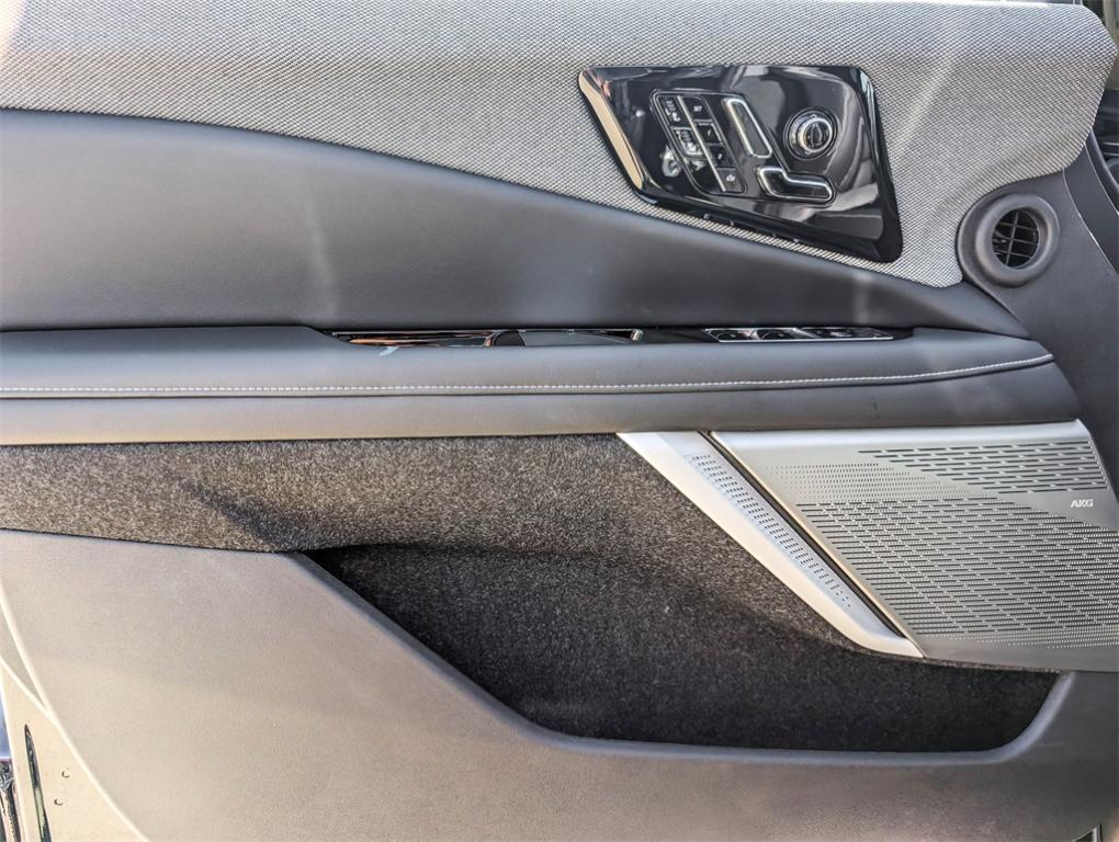 new 2025 Cadillac OPTIQ car, priced at $55,089