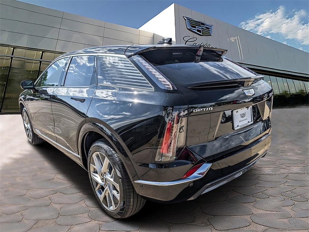 new 2025 Cadillac OPTIQ car, priced at $55,089
