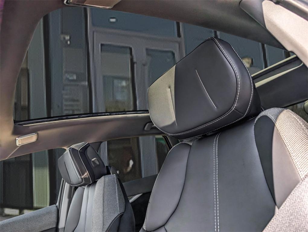 new 2025 Cadillac OPTIQ car, priced at $55,089
