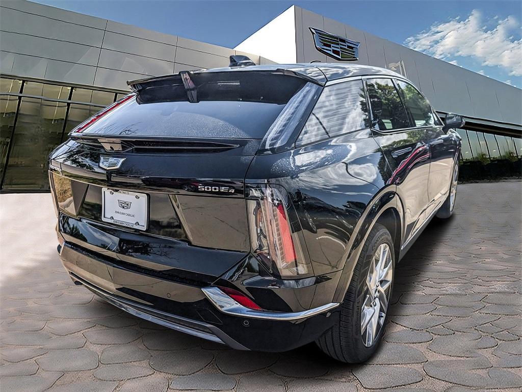new 2025 Cadillac OPTIQ car, priced at $55,089