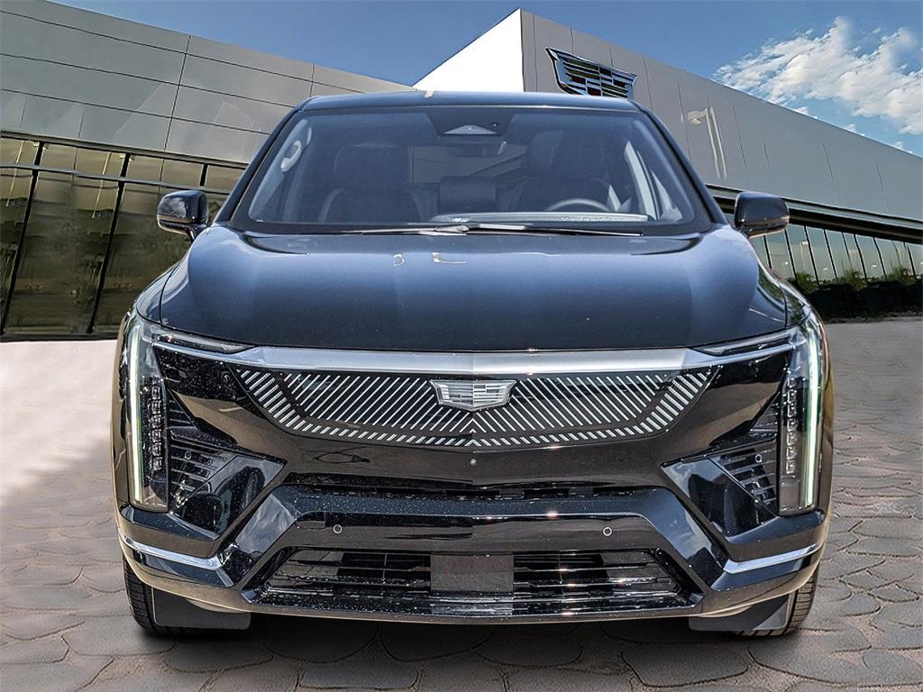 new 2025 Cadillac OPTIQ car, priced at $55,089