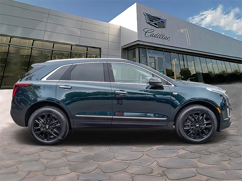 new 2025 Cadillac XT5 car, priced at $57,609