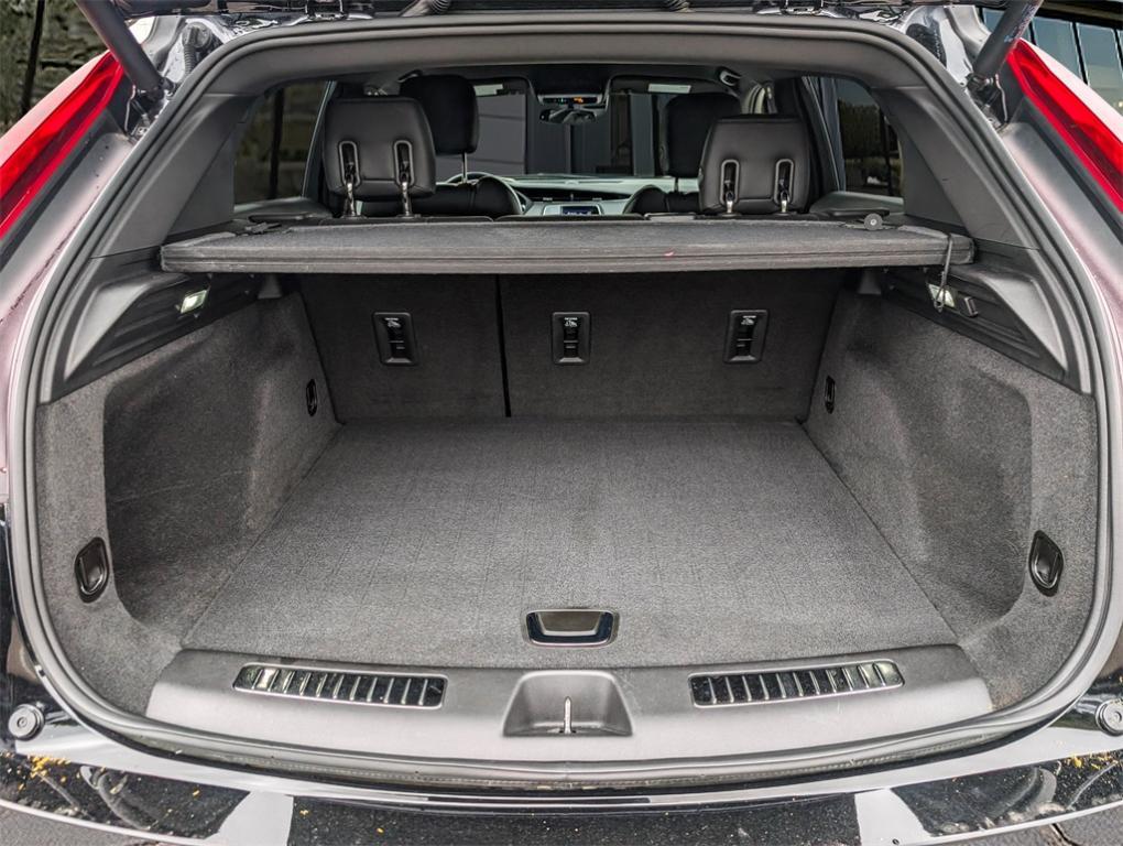 used 2021 Cadillac XT4 car, priced at $29,500