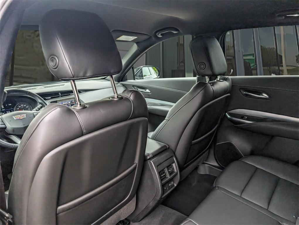 used 2021 Cadillac XT4 car, priced at $29,500