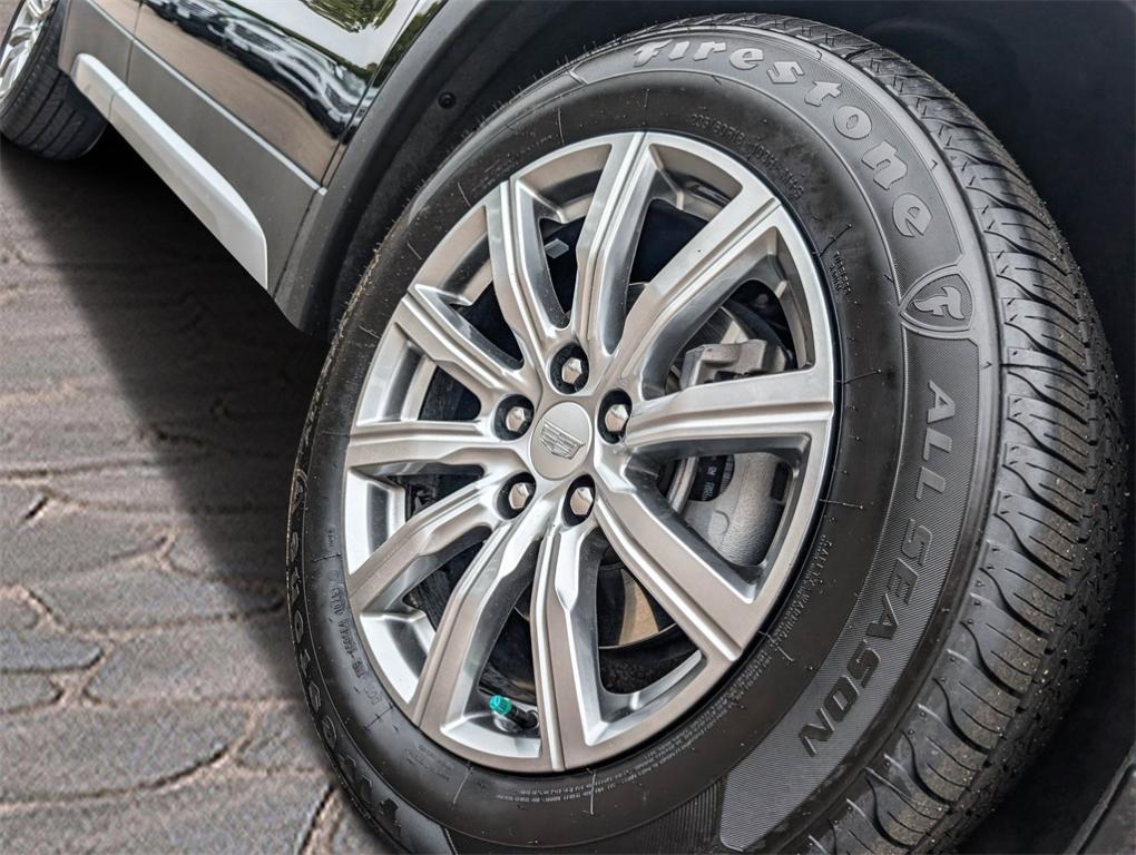 used 2021 Cadillac XT4 car, priced at $29,500