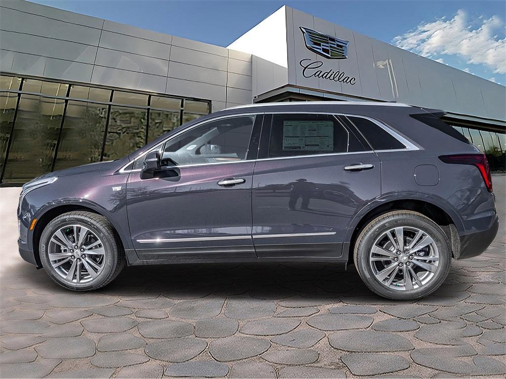 new 2025 Cadillac XT5 car, priced at $60,164