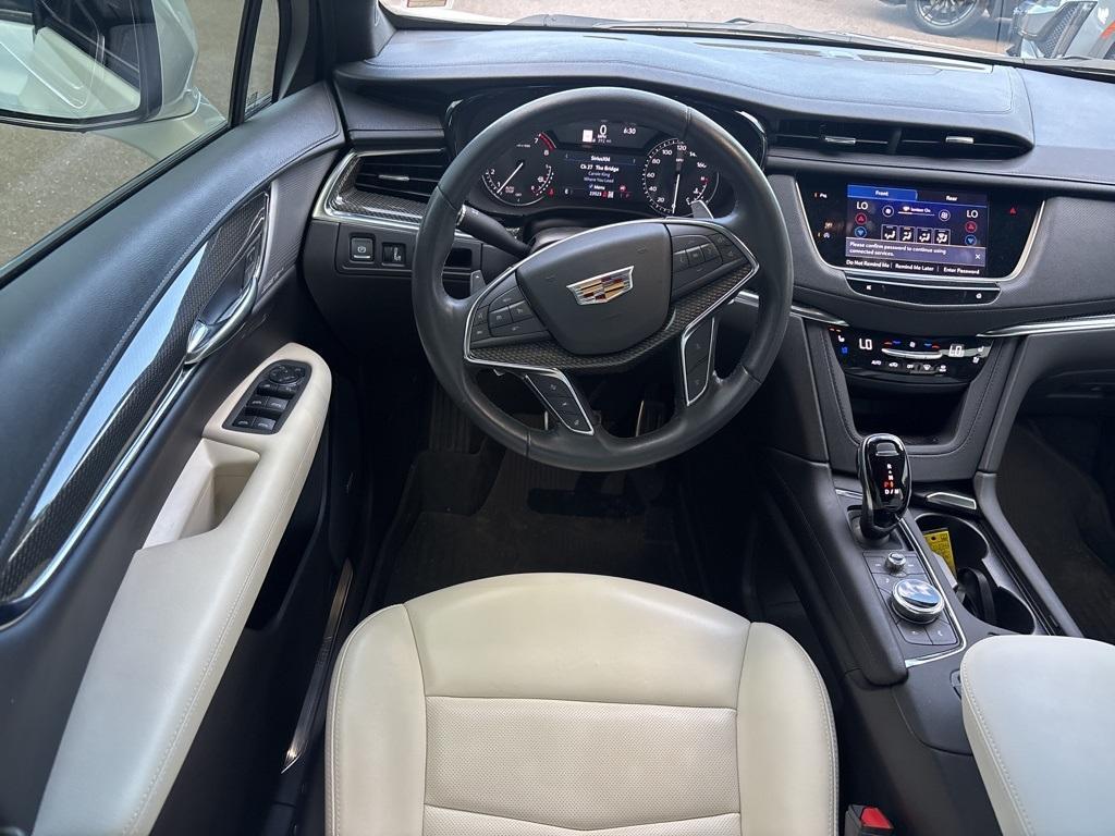 used 2022 Cadillac XT5 car, priced at $42,500