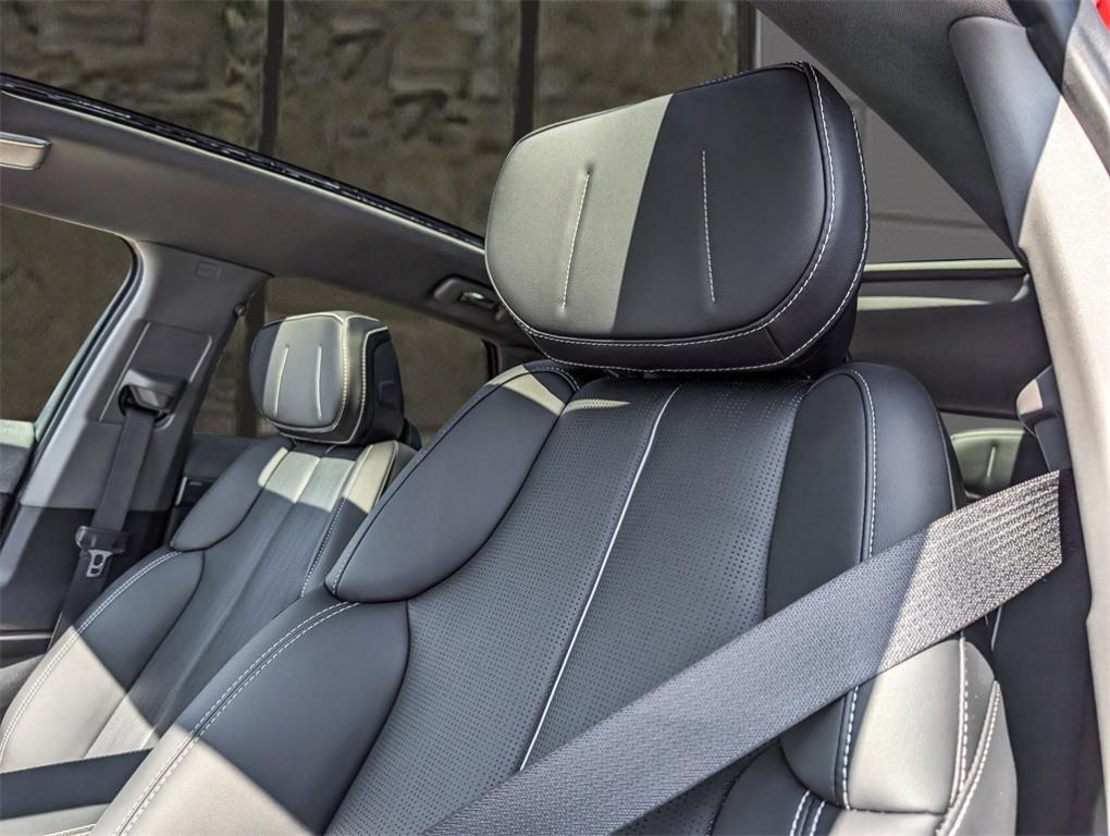 new 2025 Cadillac OPTIQ car, priced at $61,294