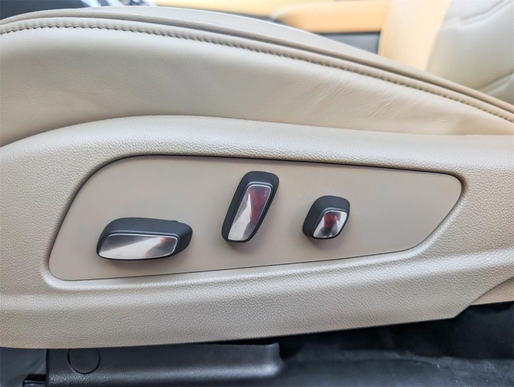 new 2025 Cadillac XT6 car, priced at $77,992