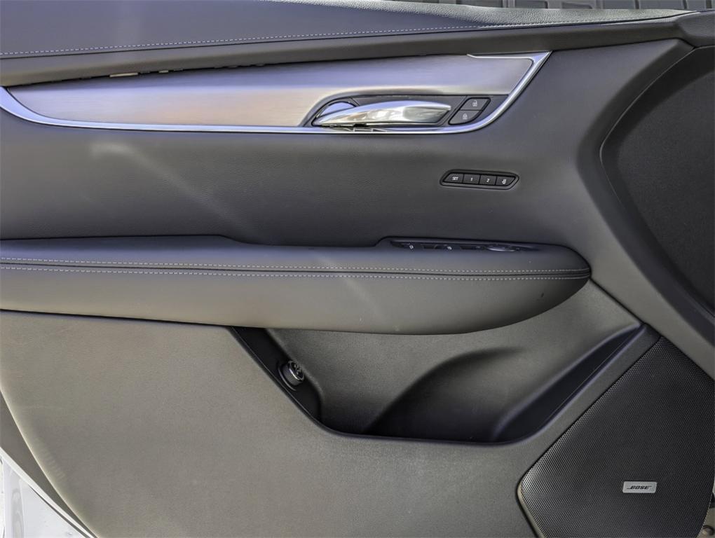 new 2025 Cadillac XT6 car, priced at $52,614