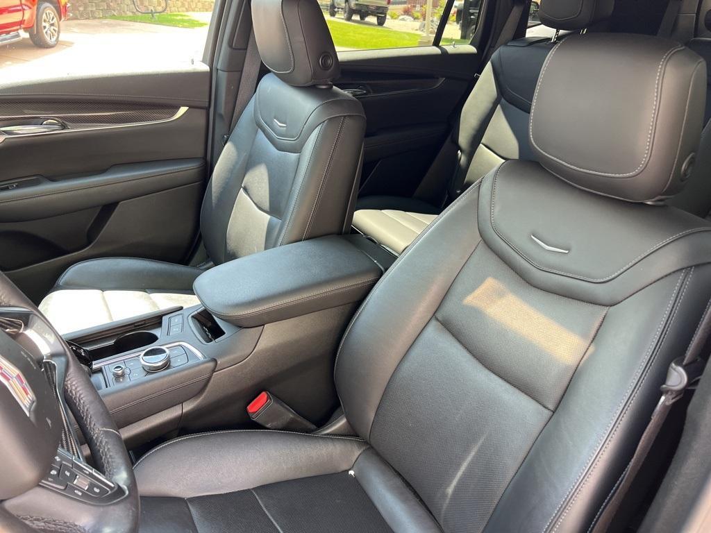 used 2021 Cadillac XT6 car, priced at $40,000