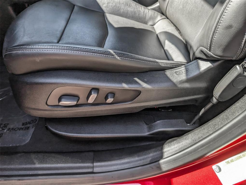 used 2021 Cadillac XT6 car, priced at $38,500
