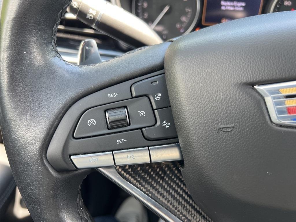 used 2021 Cadillac XT6 car, priced at $40,000