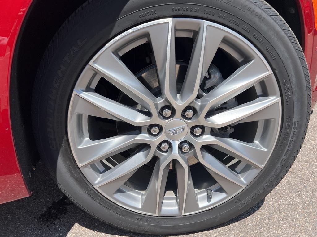 used 2021 Cadillac XT6 car, priced at $40,000