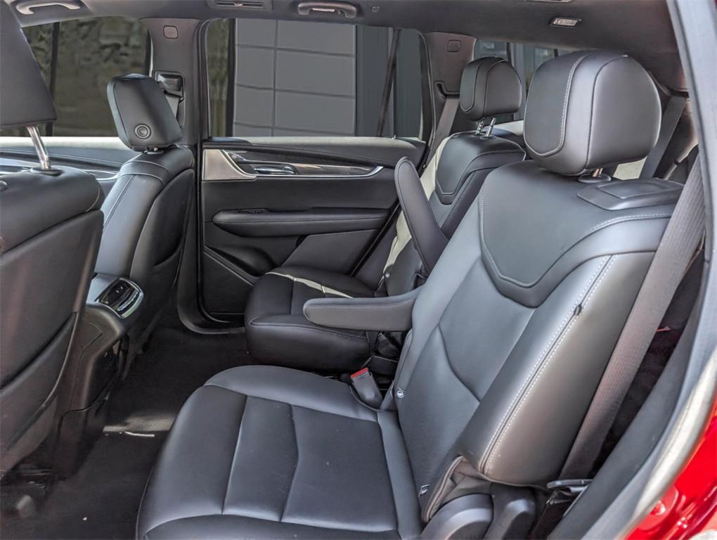used 2021 Cadillac XT6 car, priced at $38,500