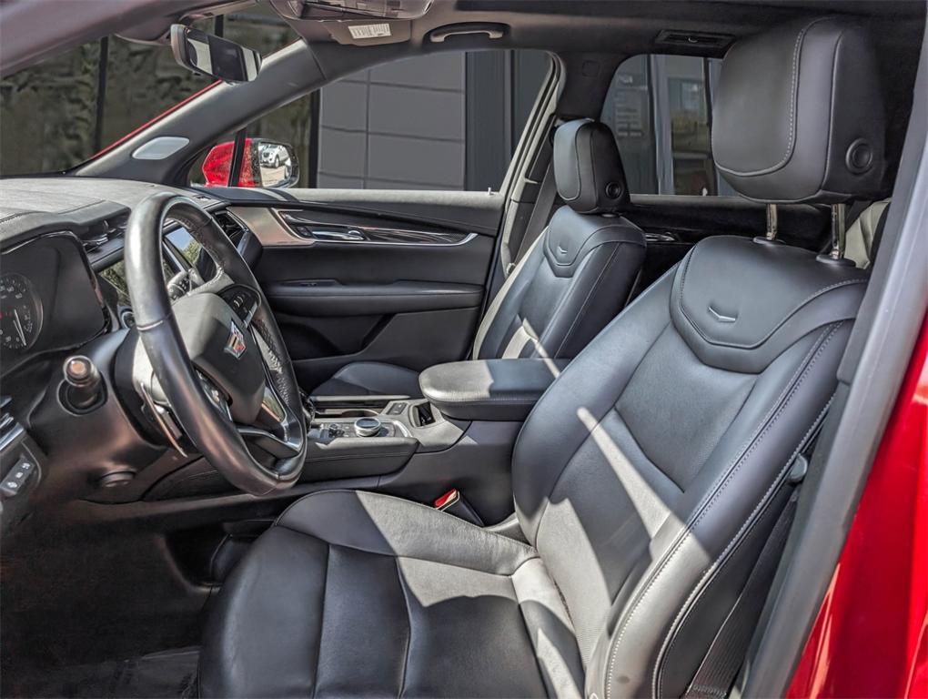 used 2021 Cadillac XT6 car, priced at $38,500