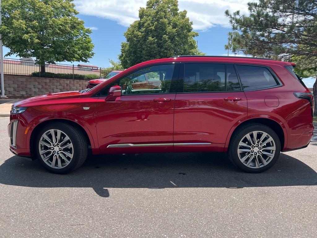 used 2021 Cadillac XT6 car, priced at $40,000