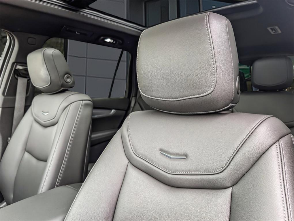 new 2025 Cadillac XT6 car, priced at $51,914