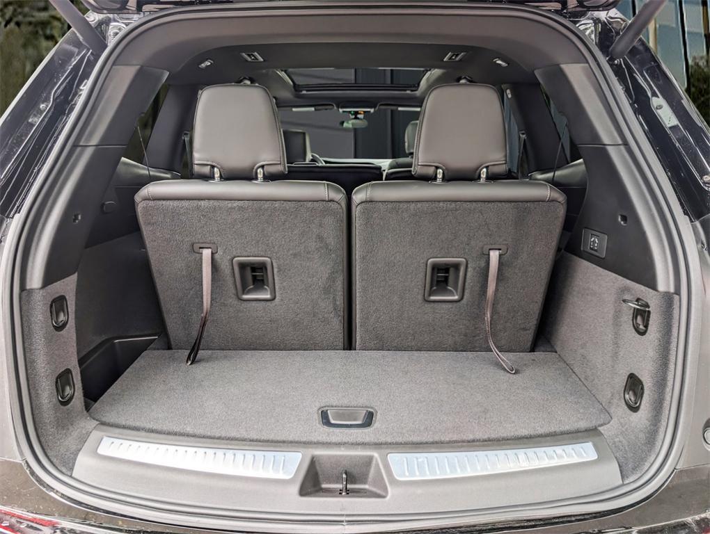 new 2025 Cadillac XT6 car, priced at $51,914