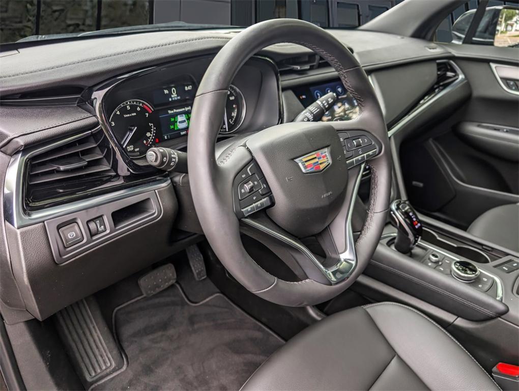 new 2025 Cadillac XT6 car, priced at $51,914